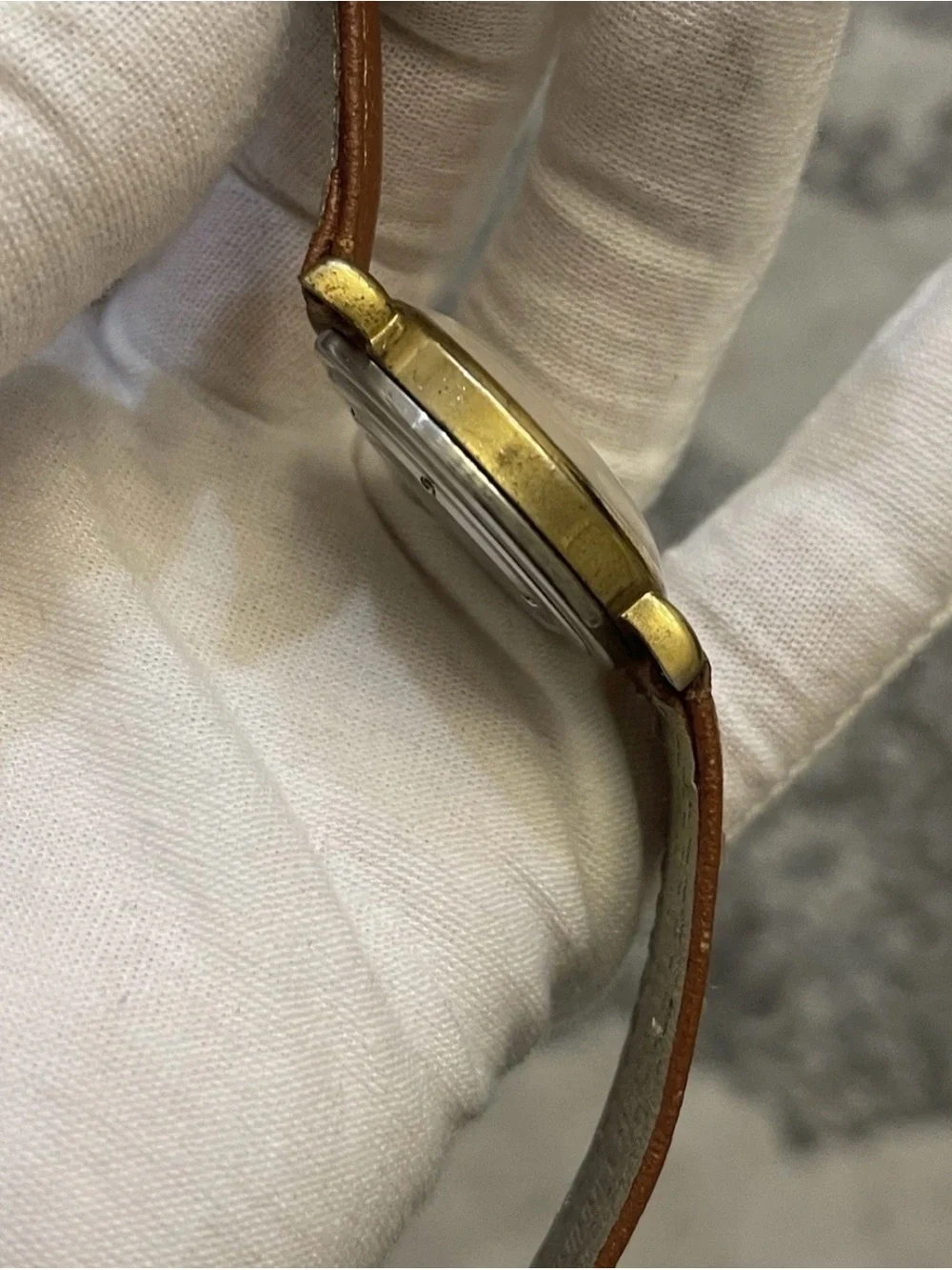 Vintage Lionel Legendary Collectible Train Watch Gold Tone Leather 33mm Men's